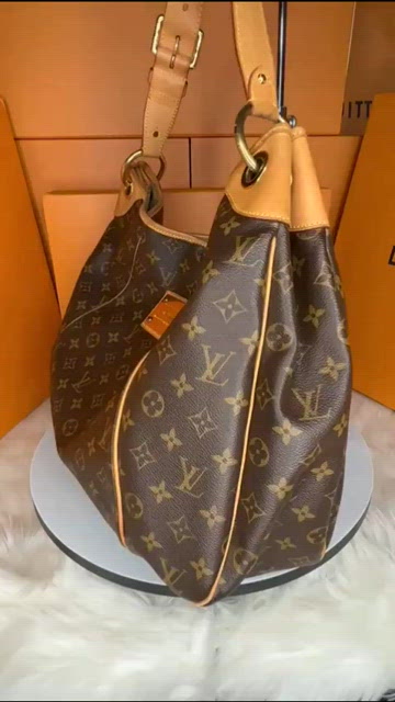 Louis Vuitton Monogram Galliera PM - Brown Hobos, Handbags - LOU806070