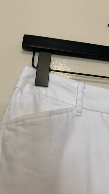St. John's Bay, Pants & Jumpsuits, St Johns Bay Womens Off White  Capri Crop Pant Mid Size 4 Cotton Blend Stretch