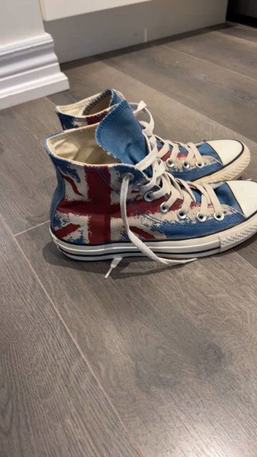 Converse Chuck Taylor High Top Union Jack British Flag Sneakers Size 6 women