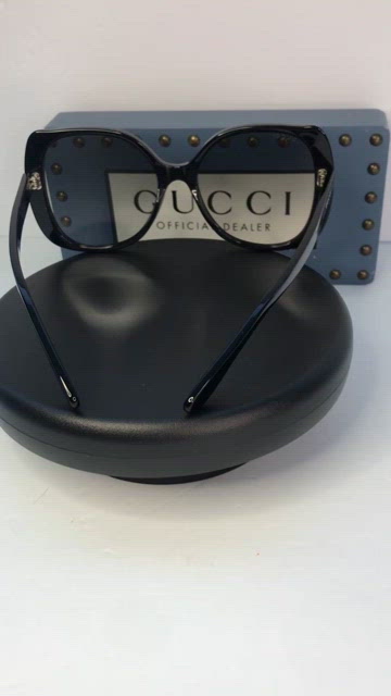 Gucci | Accessories | New Authentic Gucci Sunglasses Gg472s  display picture 3