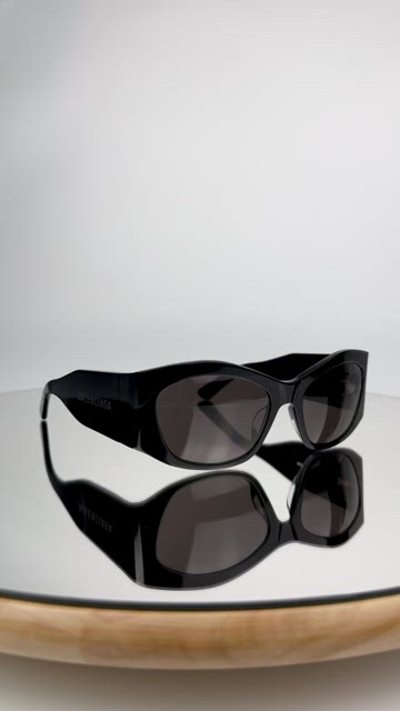 Balenciaga | Accessories | Brand New Balenciaga Bb329s 003  display picture 2
