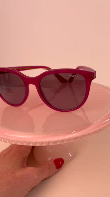 Vogue Eyewear | Accessories | Vintage 9 Y2k Vogue Magenta  display picture 1