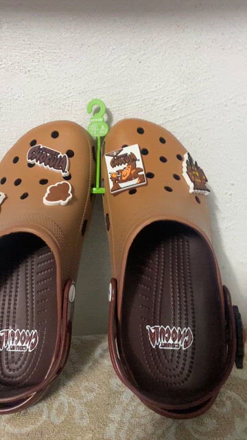 CROCS?Count Chocula sz10+Necklace Monster Cereals I Vanatter to eat your cereal CROCS | Shoes | Crocscount Chocula Sznecklace Monster  main image 2