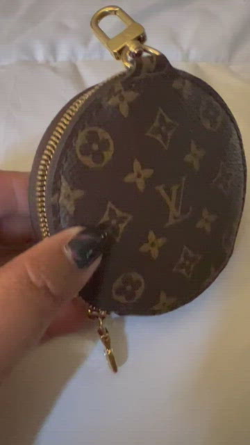 Louis Vuitton, Bags, Price Firmno Offers Authentic Louis Vuitton Round  Coin Pouch With Clip