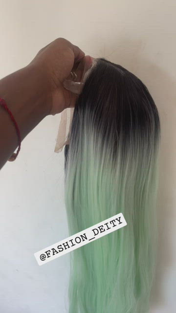 ?KYLIE J . 24” MINT  LACE FRONT Synthetic Wig*NWT Accessories | Kylie J 24 Mint Lace Front Synthetic Wignwt  main image 2