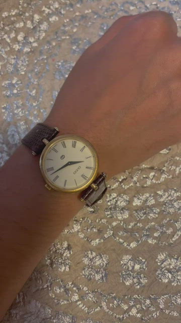 Gucci | Accessories | Host Pick Vintage Womens Gucci Gold  display picture 1