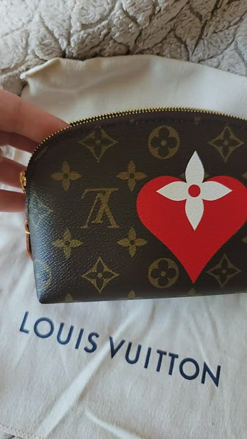 Louis Vuitton Capucines Wallet in Taurillion Noir & Grenade - SOLD