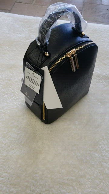 Celine Dion | Bags | Celine Dion Collection Leather Triad  display picture 2