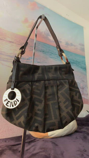 Shop the Fendi Peekaboo Bag for Women | Fendi United States | Fendi