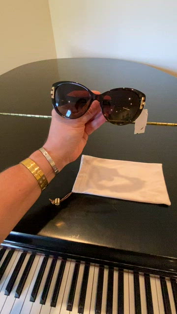 Tory Burch | Accessories | Tory Burch Nwt Luxury Minimalist  display picture 1