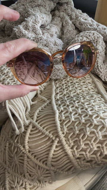Versace | Accessories | Versace Gradient Lens Sunglasses  display picture 3
