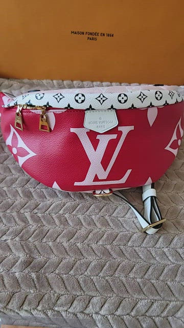 Louis Vuitton Bumbag Monogram Giant Red/Pink in Coated Canvas with