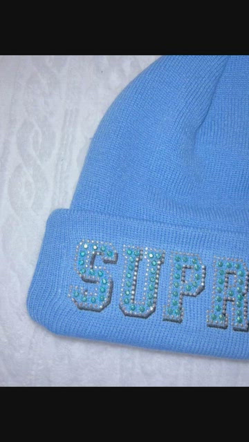 Supreme blue hat and - Gem
