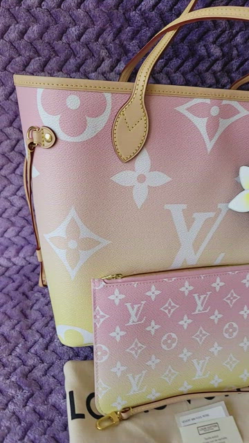 Louis Vuitton Pink Monogram By the Pool Neverfull Pochette Wristlet Pouch  940lvs415