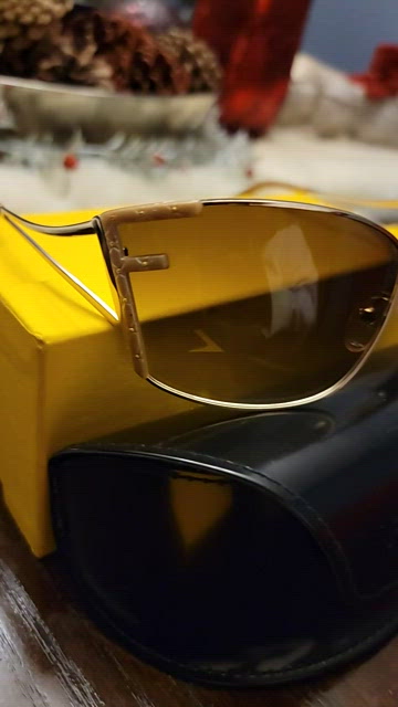Fendi | Accessories | Fendi Womens Gold Sunglasses Fs43  display picture 2