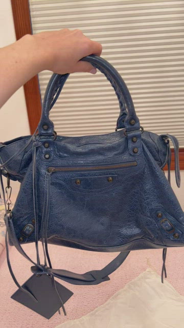 Balenciaga City Handbag 387694