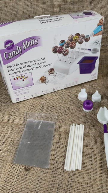 Wilton Candy Melt Cap & Coupler Set