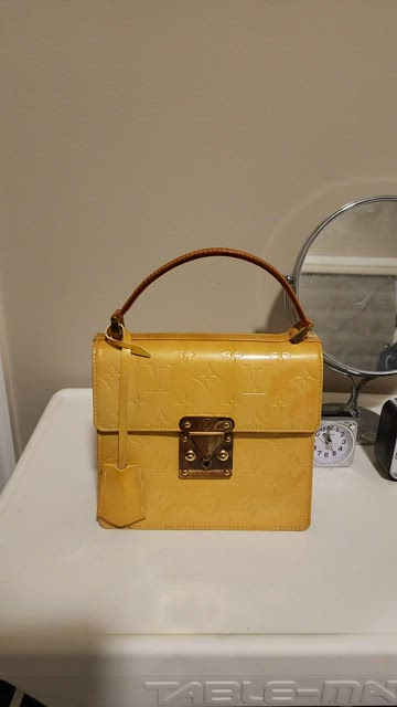 Louis Vuitton light green Vernis leather spring street satchel bag –  VintageBooBoo Pre owned designer bags, shoes, clothes