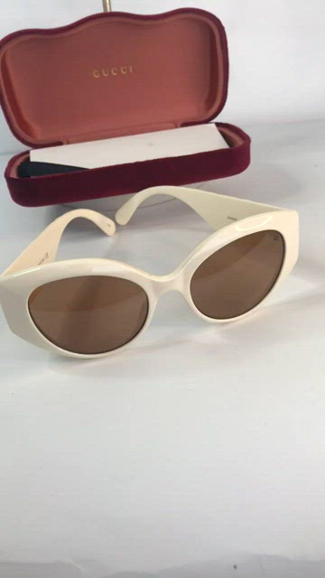 New - GUCCI GG0809S 002 cat eye  sunglass comes in a ivory frame with brown le… Gucci | Accessories | New Gucci Gg809s 002 Cat Eye Sunglass  main image 3