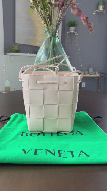 Sold New Bottega Veneta Small Intrecciato Cassette Bucket Bag