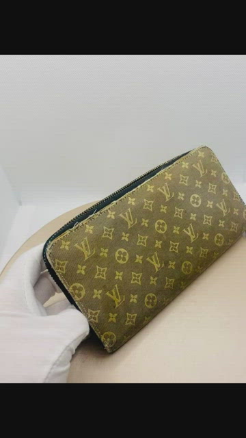 ♥️SOLD♥️Louis Vuitton Mini Lin long wallet