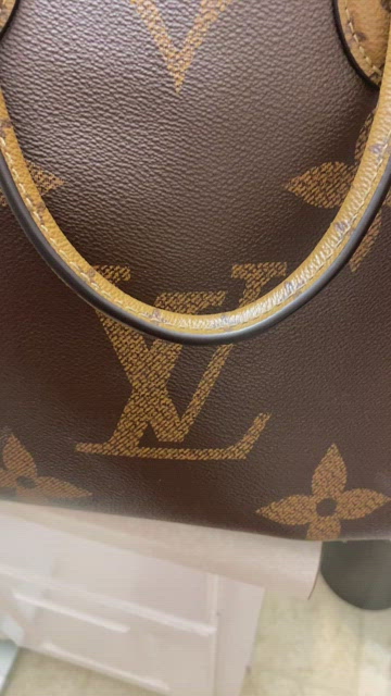 Shop Louis Vuitton ONTHEGO 【LOUIS VUITTON】On The Go bag (M22976) by  SaKURa_JAPAN