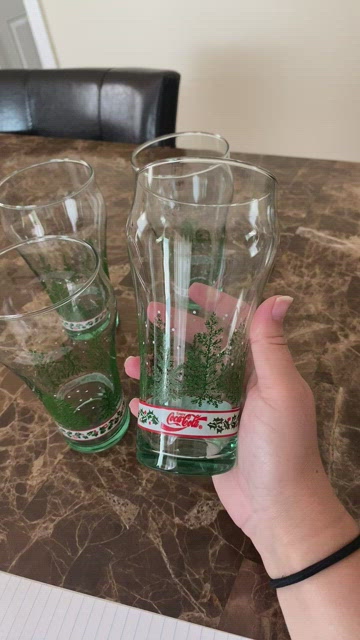 Vintage COCA-COLA Christmas Glasses, Holiday Pine Tree Tumblers, Holly  Berry Band, Coke Green Glass, Kitchen Glassware, Set of 4 