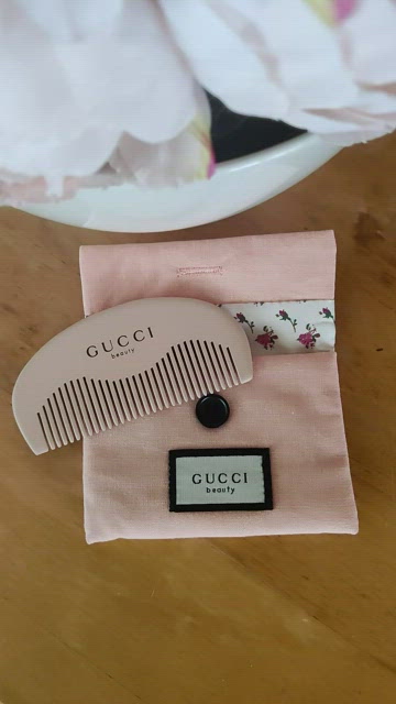 Gucci Beauty Hair Pochette & Comb Set BRAND NEW