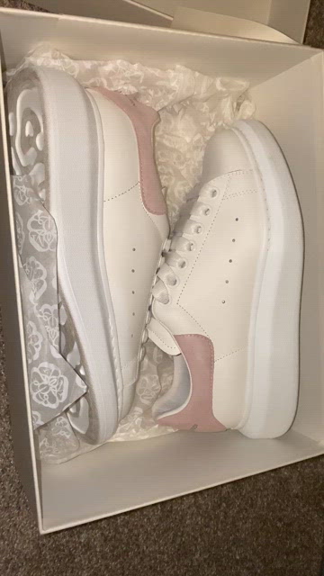 もも McQueen Oversized sneakers for Women - White in Qatar
