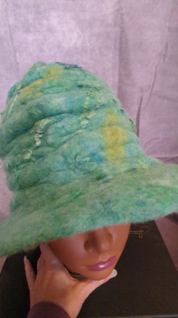Handmade | Accessories | Handcrafted Light Green Wool Felt  display picture 1