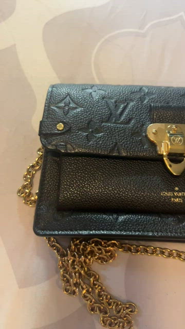 LV VAVIN CHAIN WALLET, Women's Fashion, Bags & Wallets, Purses & Pouches on  Carousell