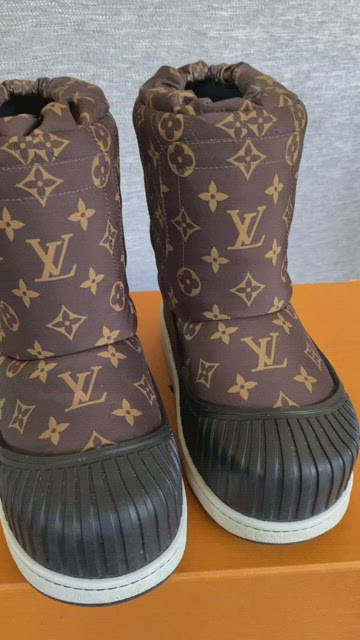 Pre-owned Louis Vuitton Snowball Leather Snow Boots In Brown