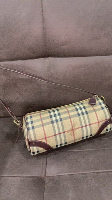 100% authentic Burberry Haymarket Papillon handbag