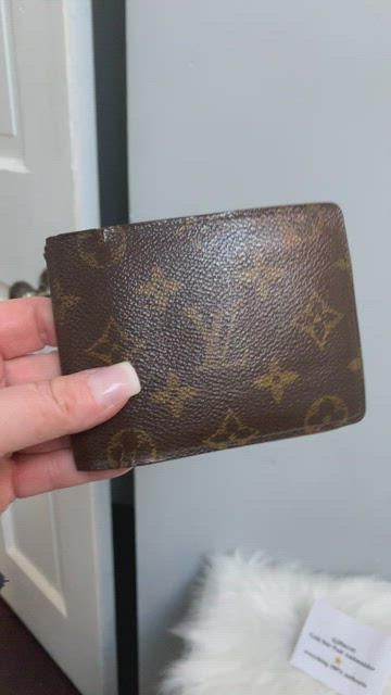 Vintage Louis Vuitton Men's Wallet for Sale in Poway, CA - OfferUp