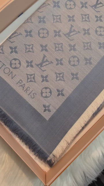 Shop Louis Vuitton 2022-23FW Monogram denim shawl (M76338) by 碧aoi
