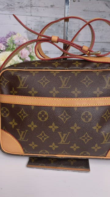 Louis Vuitton Vernis Walker Crossbody Bag - Brown Crossbody Bags, Handbags  - LOU265472