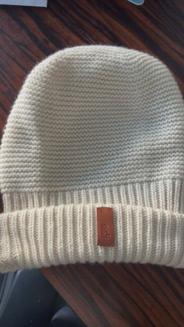 Hermes 100% cashmere cream beanie size M Hermes Beige Cashmere Heaven Beanie Size M | Yoogi main image 2