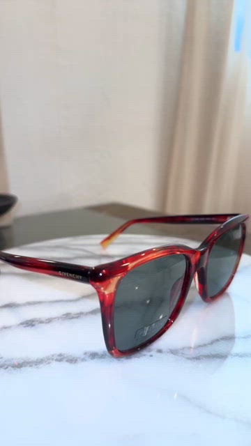Authentic Givenchy GV7199 Sunglasses in Red Havanna Givenchy | Accessories | Givenchy Red Havana Unisex  main image 3