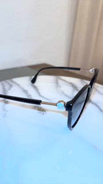 FENDI FF 0345/S
Dark Havana/Blue Pink Gradient Gold Sunglasses Fendi | Accessories | Fendi Ff 345sdark Havanablue Pink  main image 3