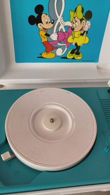 Vintage Mickey & Minnie Mouse Record player