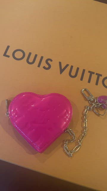 Louis Vuitton Monogram Vernis Dégradé Heart Bag Charm