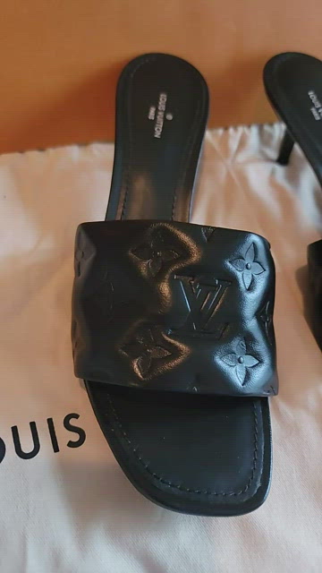 Revival leather flip flops Louis Vuitton Black size 40 EU in