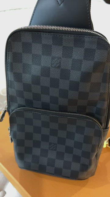 Louis Vuitton e Sling Bag Limited Edition Damier Graphite 3D at  1stDibs