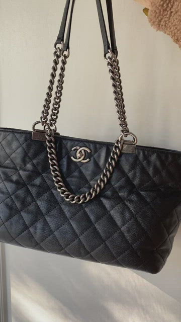 chanel chain tote