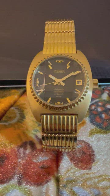 ?VTG Technos  Women’s Automatic Self-Winding Watch Gold  Tone Technos | Accessories | Vtg Technos Womens Automatic  main image 4