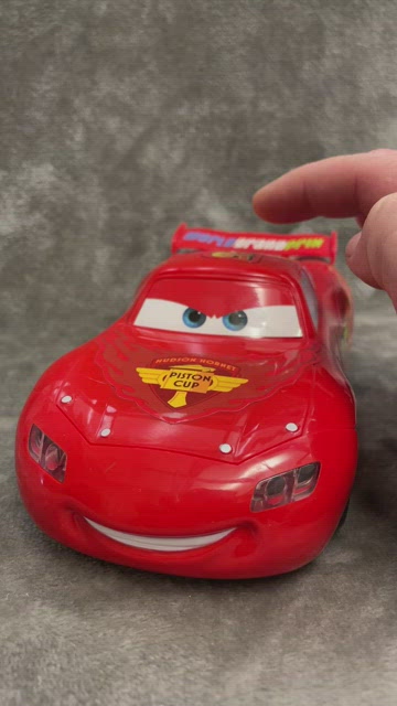 Disney Pixar Cars 2 Disney Store World Grand Prix light up 4pk
