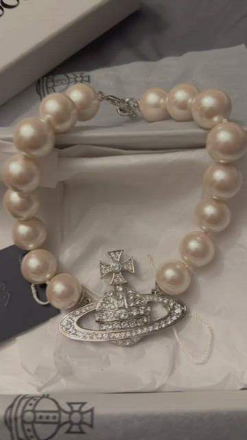 Neysa pearl choker necklace