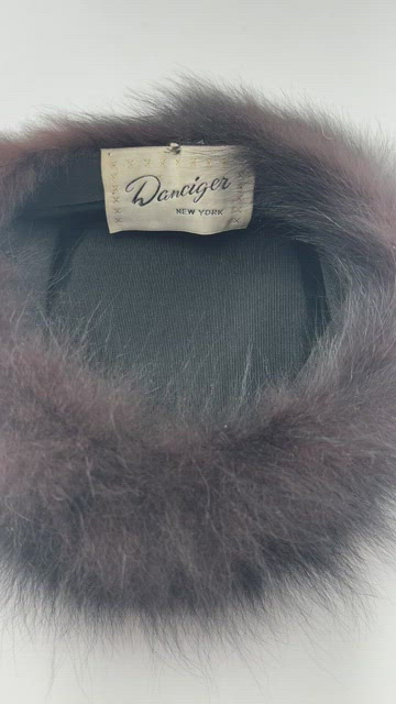 DANCIGER NEW YORK FUR 1950s Black Pillbox Hat Small Danciger New York | Accessories | Danciger New York Fur 95s  main image 3