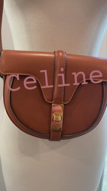 Sac 16 besace leather crossbody bag Celine Green in Leather - 34728523