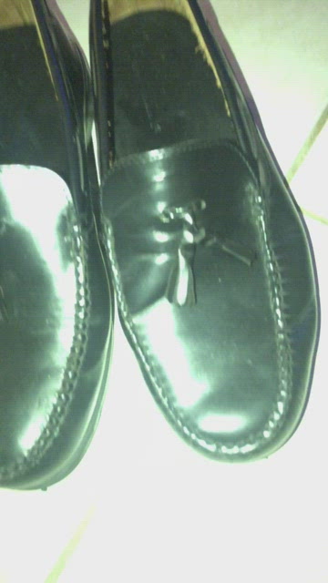 NWOT Hitchcock black leather loafers w tassels size 12 genuine leather 64129c2592e491ac591178dd.jpg main image 2